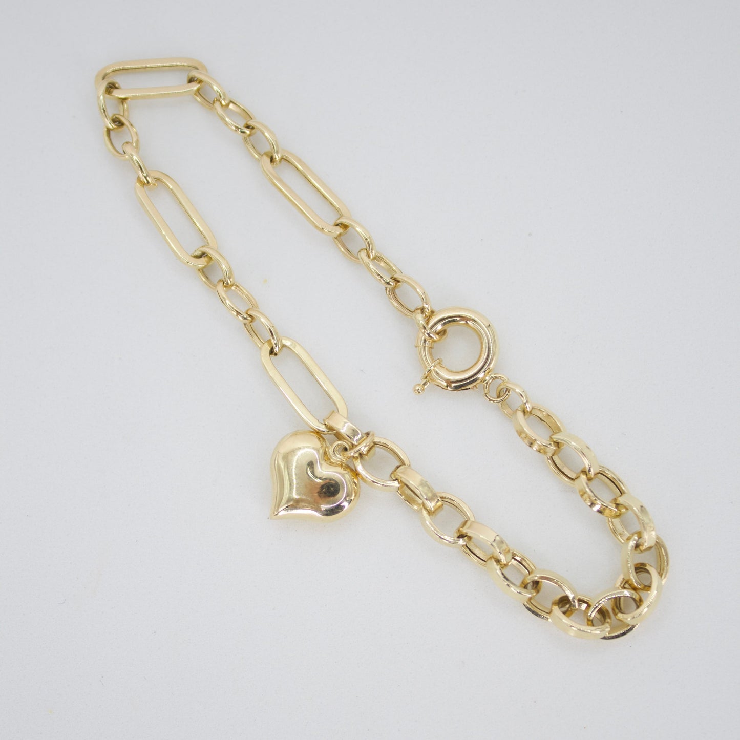 Pulsera eslabones con corazón en oro amarillo 14k.