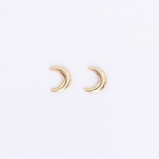 Broquel luna en oro amarillo 14k.