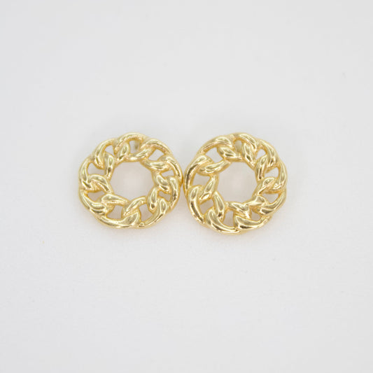 Aretes cadena en oro amarillo 14k.