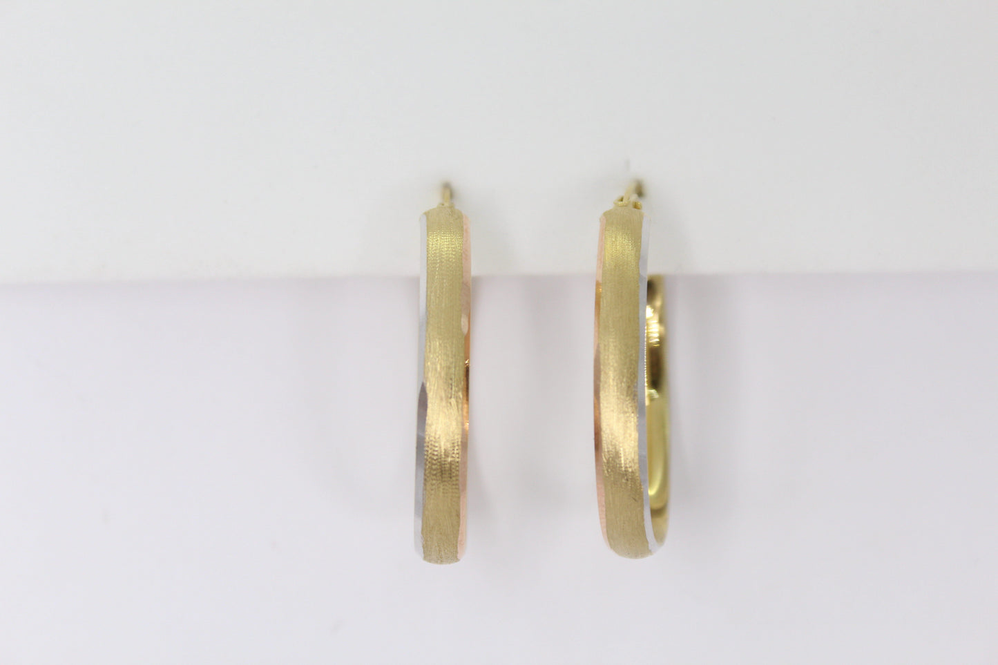 Arracadas en oro combinado 14k.